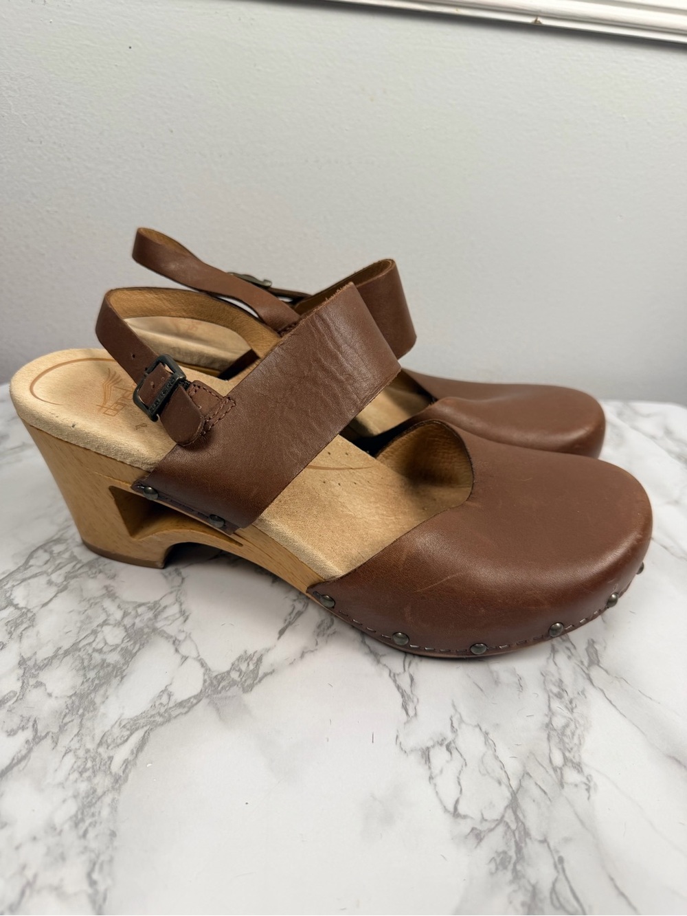 Dansko Thea Brown Leather Wood Wedge Heel Sandals Clog Women's 40 EU/10US